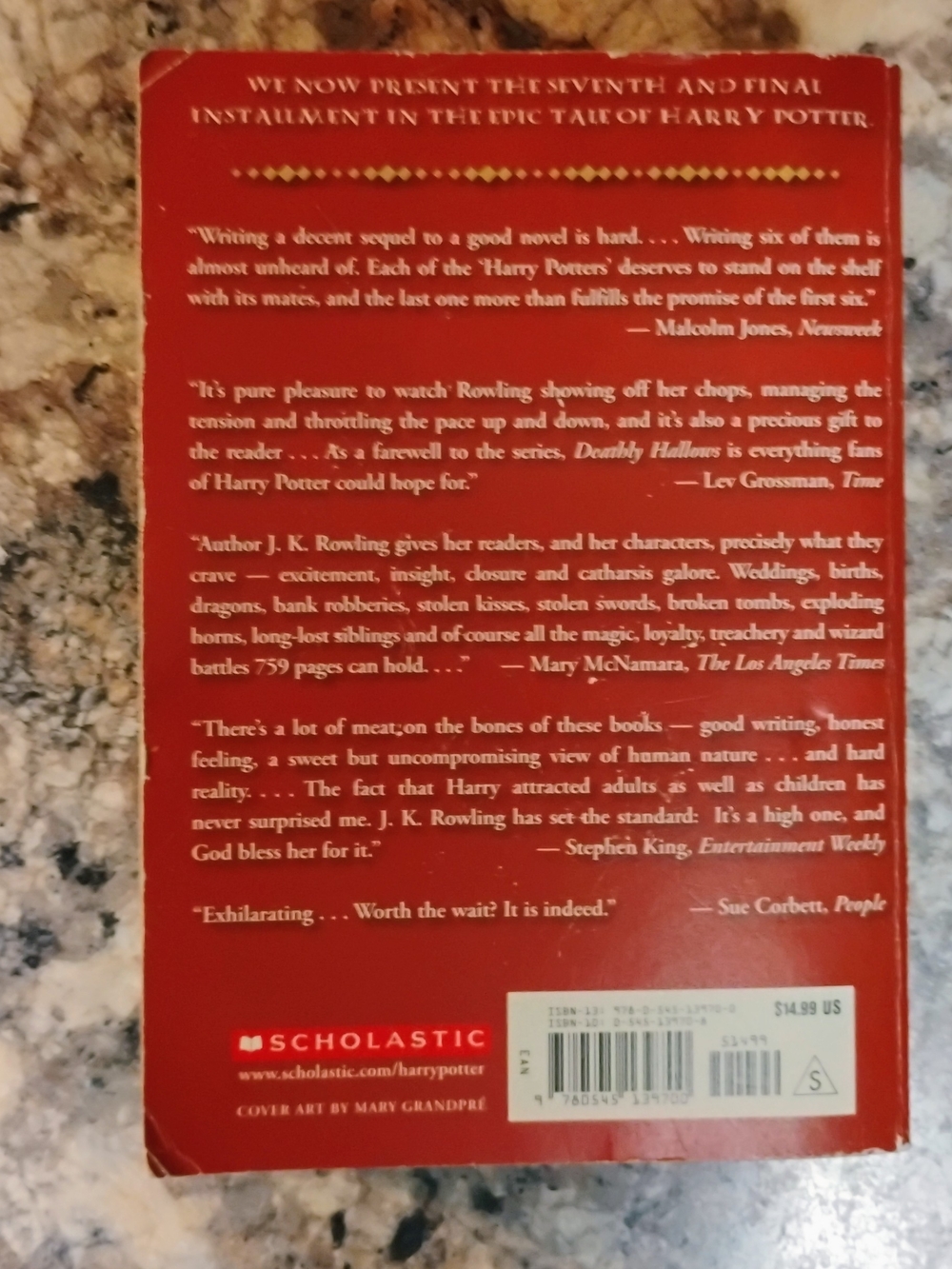 Harry Potter And The Deathly Hallows Book By J.K. Rowling - Picture 2 of 6